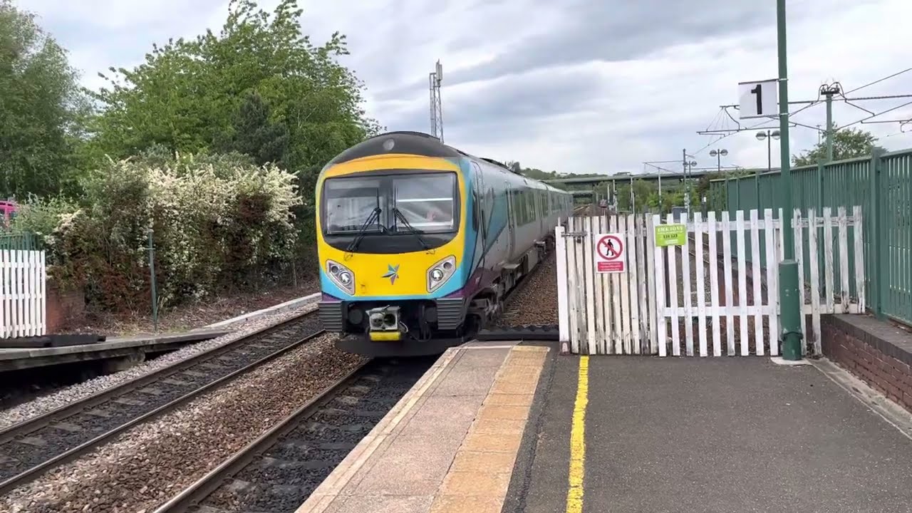 Trains at Meadowhall 21/05/2022