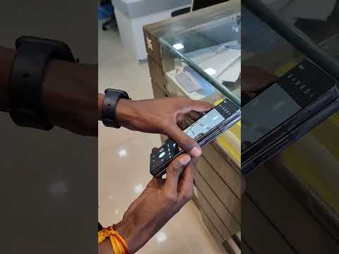 Video 150000 ka Phone hai ye ???????? #shorts #zfold4... - youtube