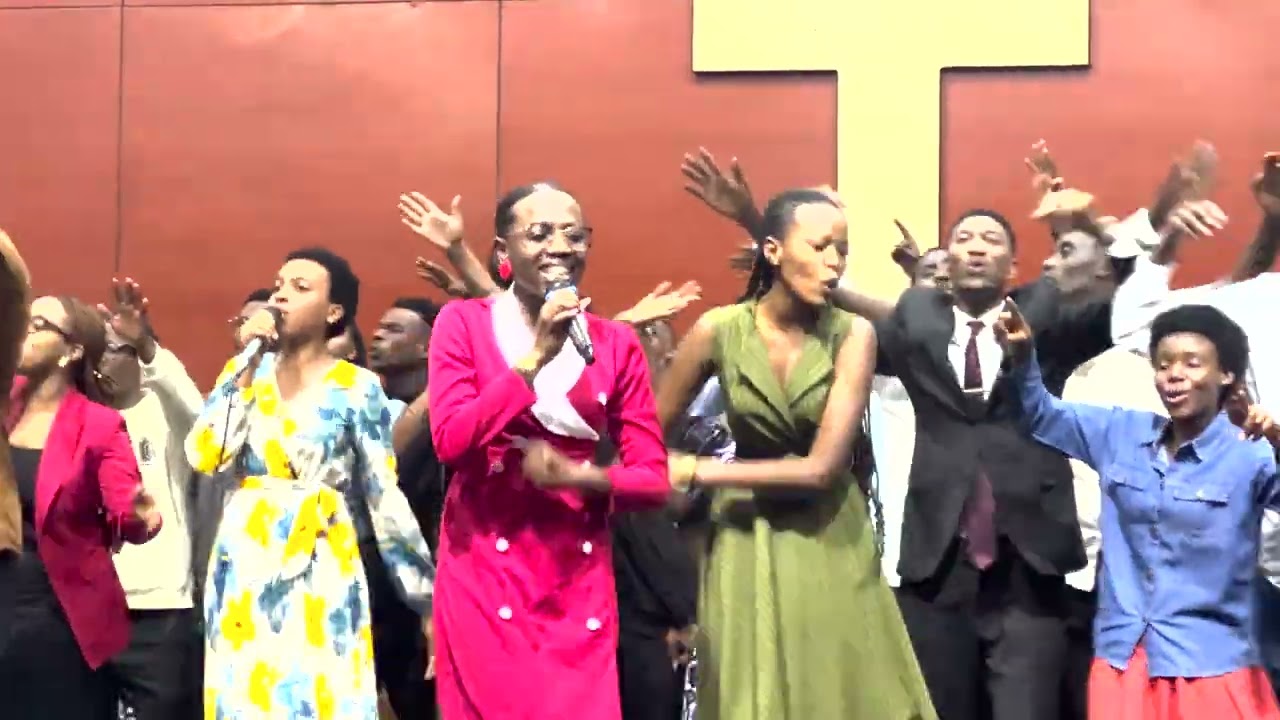 YESU NI MWIZA True Promises MU NDIRIMBO ZAYO ZIKUNZWE MU GITARAMO CYA GISUBIZO// MBEGA IBIHE BYIZA