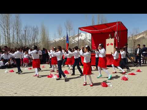 23 Nisan Dans Gösterisi Koçari Karadeniz Havası- Van Başkale Ayyıldız İlkokulu (2017)