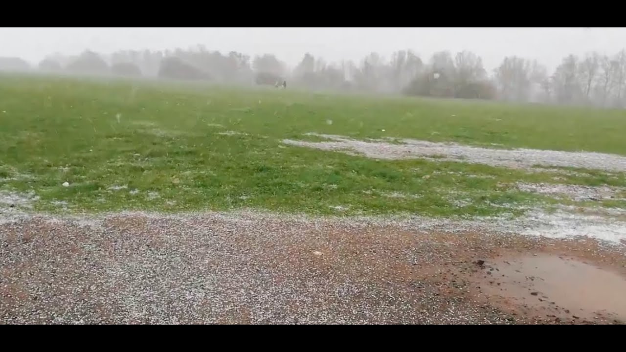 PELLETS OF FROZEN RAIN WHICH FALL IN SHOWES FROM CUMULONIMBUS CLOUDS ...