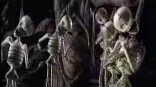 Video voorbeeld van "The nightmare before christmas - This is Hallowen (italian)"