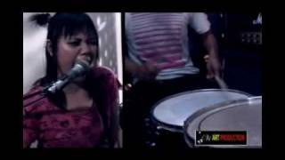 Wanita dan Waria - My Pet Sally ( Vi Art Production ) chords