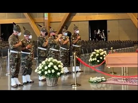 Funerale Del Vecchio, l'omaggio della Fanfara Cadore degli Alpini