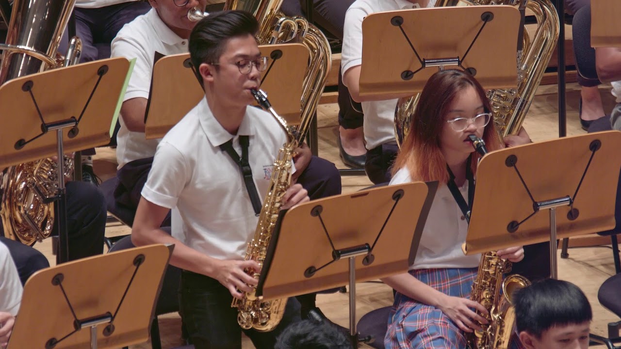 A Jazzy Christmas by Johnnie Vinson - Festival Winds 2018