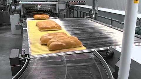 Slicer Feed with  Horizontal Slat Diverter