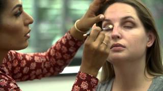 Lu Ross Academy Make Up Clean Application