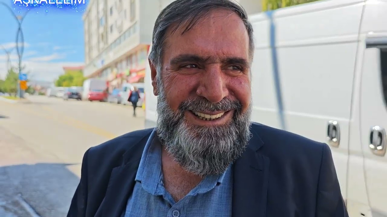 Aşkale'de kaldırımlar temizlendi