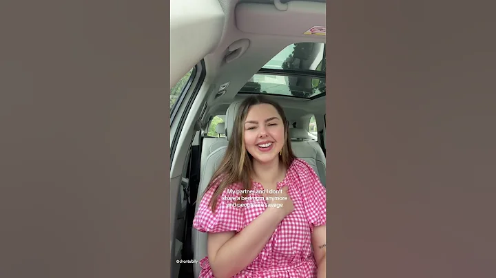 My Fiancé And I Sleep In Separate Beds! 😮🛏