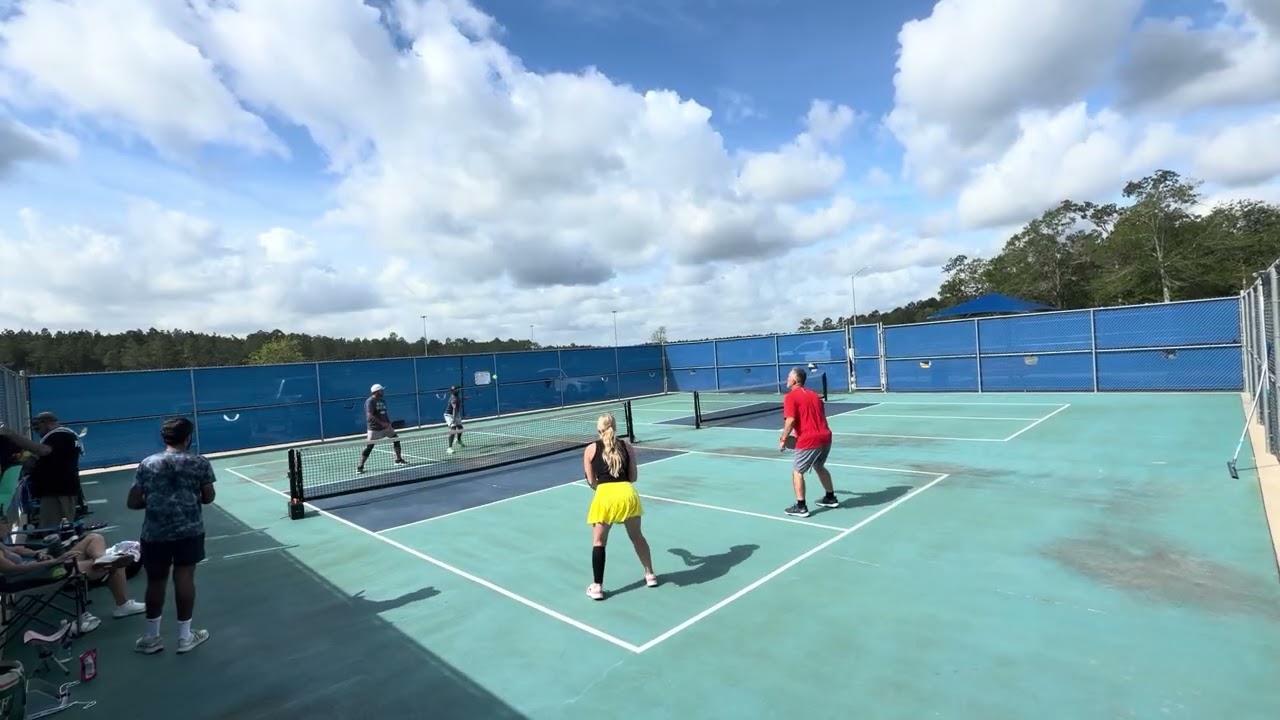 Megan/Darren vs Hardy/Welton