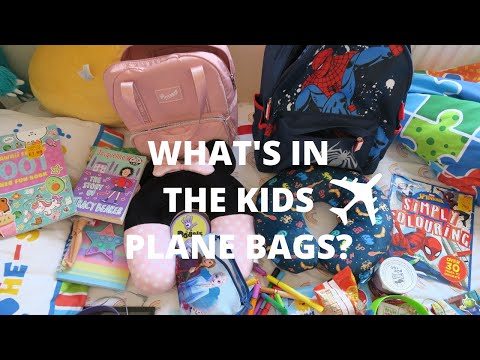 I'M BACK! PACKING FOR OUR HOLIDAY & WHATS IN THE KIDS PLANE BAGS? 🌴🌞