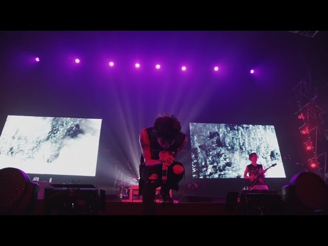 ONE OK ROCK - Mighty Long Fall [ONE OK ROCK 2015 “35xxxv”JAPAN TOUR LIVE   DOCUMENTARY] - YouTube