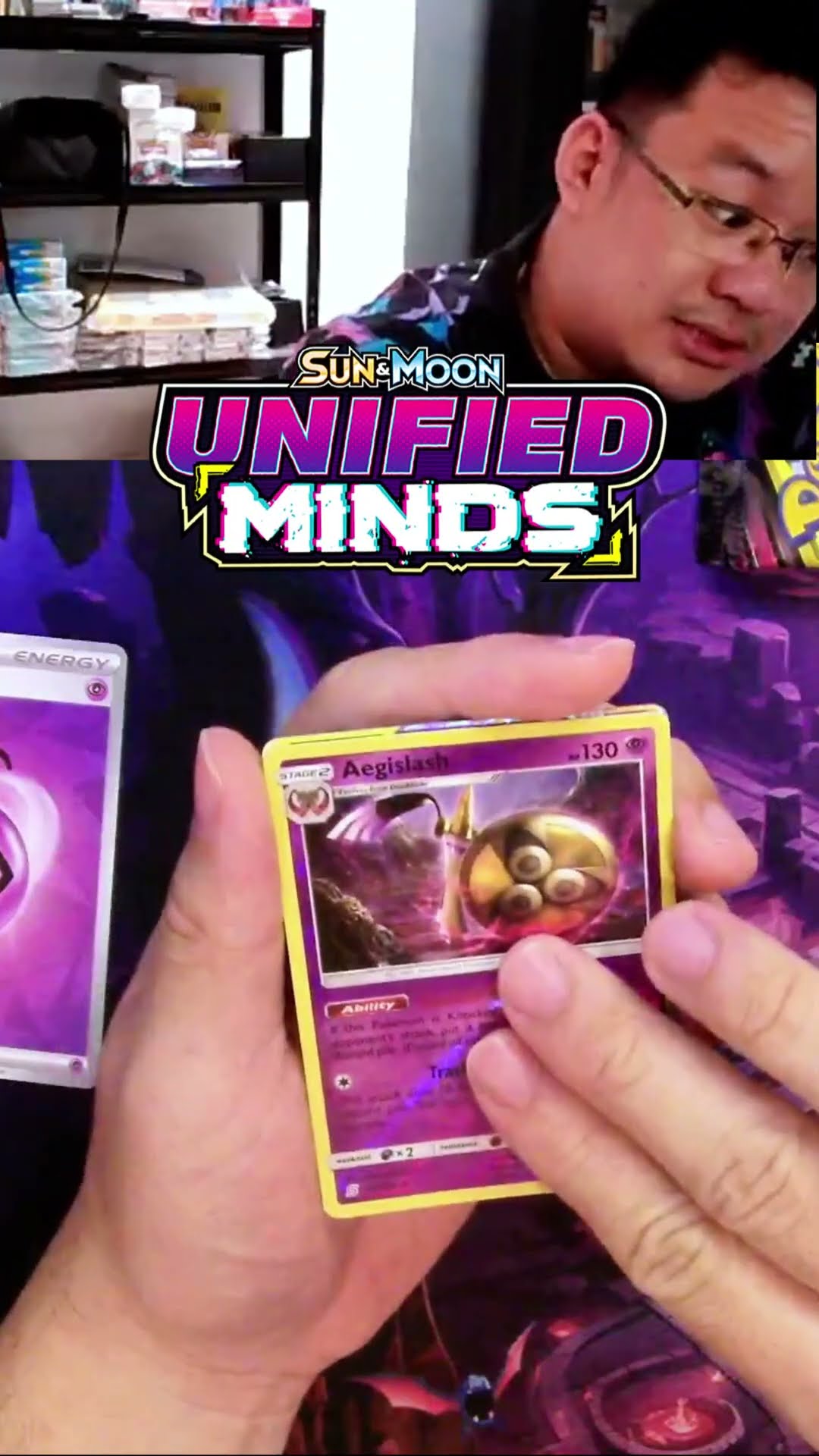 ZergRush TCG pulls the Mewtwo & Mew GX from Unified Minds