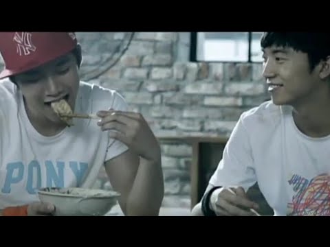 2PM강쥐들 귀염뽀짝 시절. 베이비 파우더 냄새 날것 같은 바둑알즈♡군만두로 happy ending🤭