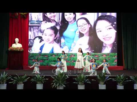 Video NGHỀ GIÁO TÔI YÊU - CA SĨ HỒNG NỤ - GV ÂM NHẠC TRƯỜNG... - YouTube