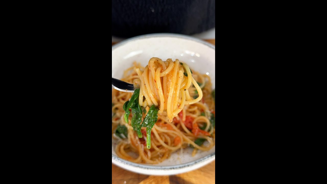 Вирусный рецепт спагетти от Меган Маркл