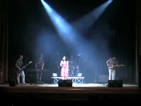 The show must go on (Queen cover) - Canzone vincit...