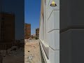 شاهد مستوي الدقة في تركيب كرنيشة حجر ابيض مرمر افضل شركة تركيب حجر الواجهات وبديل حجر الجدران 