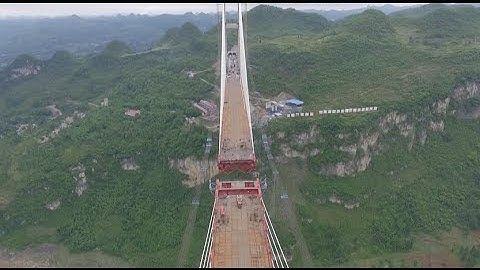Two Sections of World Largest Mountain Cable stayed Bridge Join Together