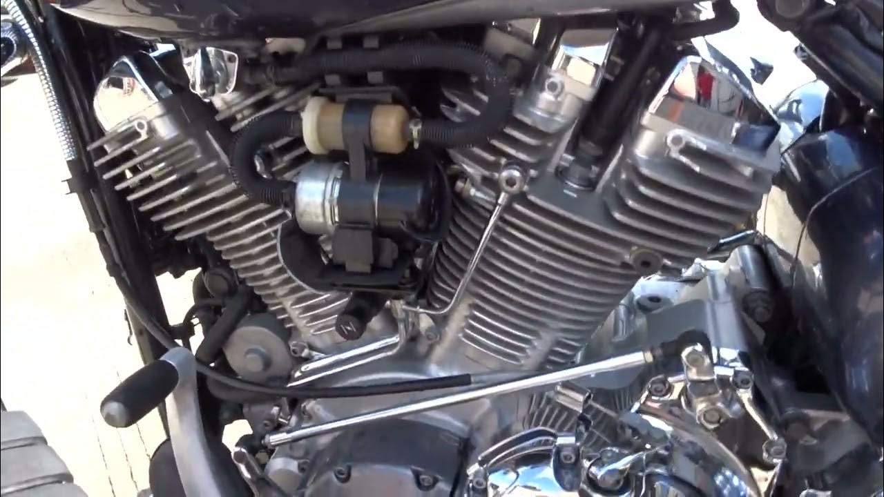 Yamaha Road Star XV 1700 Praca Silnika - YouTube