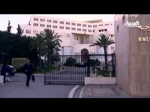 النيابة تحقق في قضايا فساد ضد وزير الخارجية التونسي