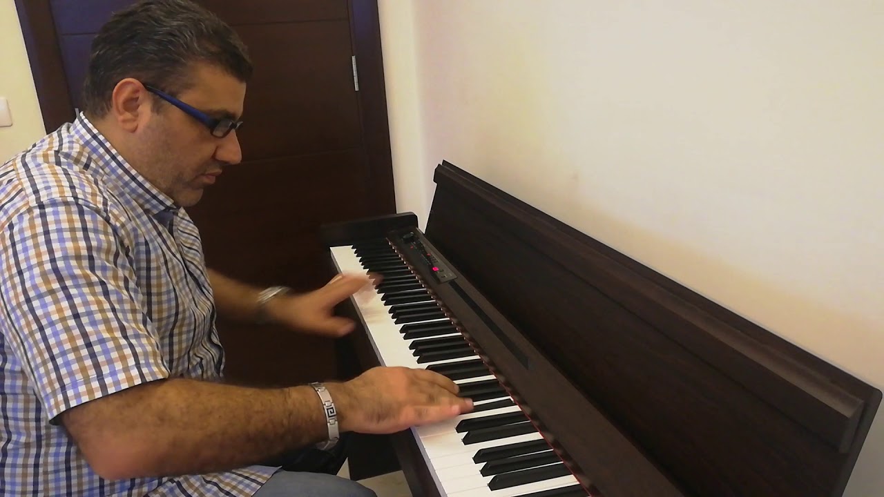 .بكتب اسمك يا حبيبي ( فيروز ) piano cover