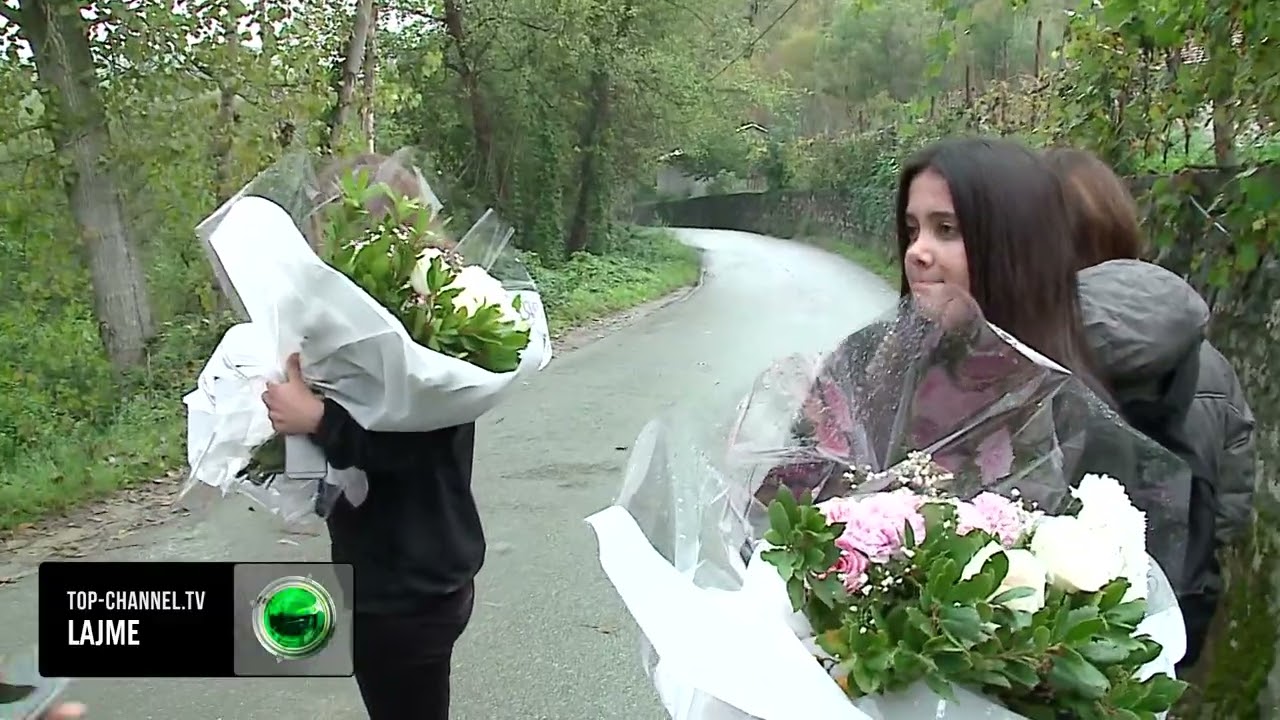 Top Channel/ Vrasja e trefishtë në Klos/ Autori thirri për sqarim dy djemtë që flisnin me të bijën