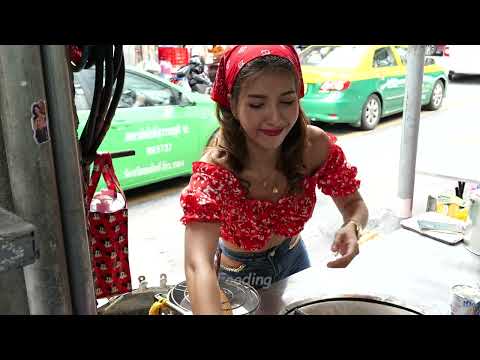 The World's Most Famous Egg Roti - Thai Street Food
