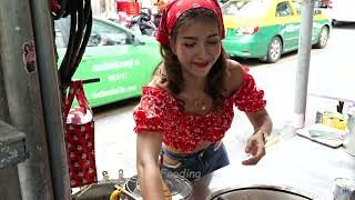 The World's Most Famous Egg Roti - Thai Street Food