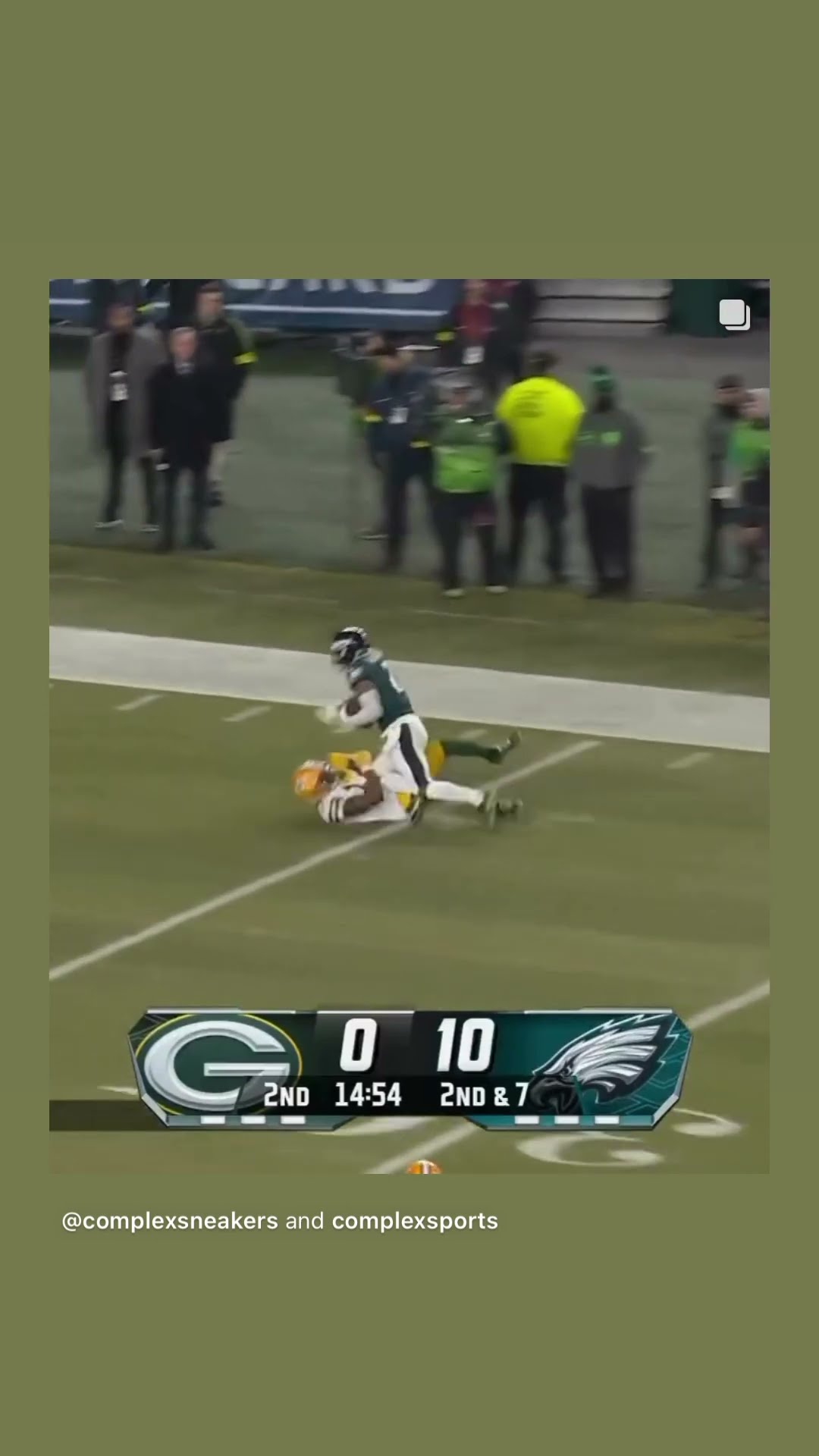 He got the pick #hoodnews #eagles #dariusslay #NFL #football #greenbaypackers #sports #omg #how #wow