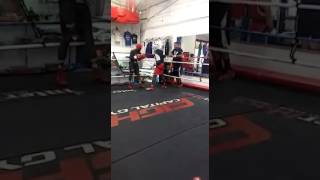 Kevin Johnson Sparring with Xavier Williams and ShaRhod Williams. No relation!