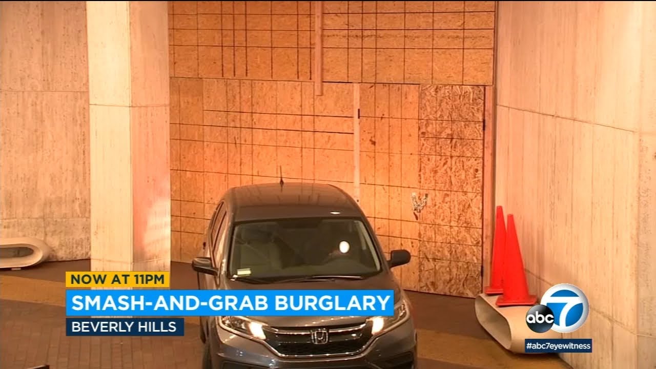 Smash-and-grab: Thieves crash car into Beverly Hills luxury department store I ABC7