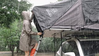 Solo Camping in Rain storm with Rooftop tent☔ / Cozy relaxing rain sound / ASMR
