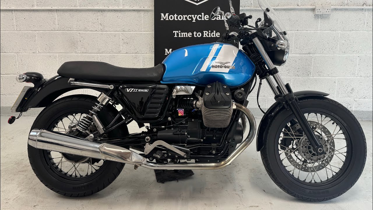 Moto Guzzi V7 II Special ABS, 2017, Light Blue Silver Stripe, walk around and start up