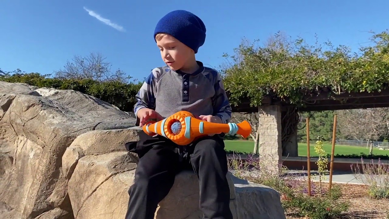 Развлекайся с пистолетом Mighty Blaster