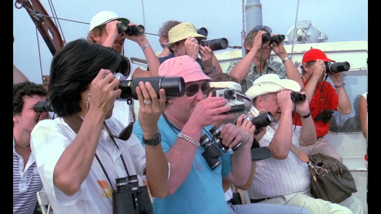 Придурки на каникулах. Экскурсия к Брижит Бардо - YouTube