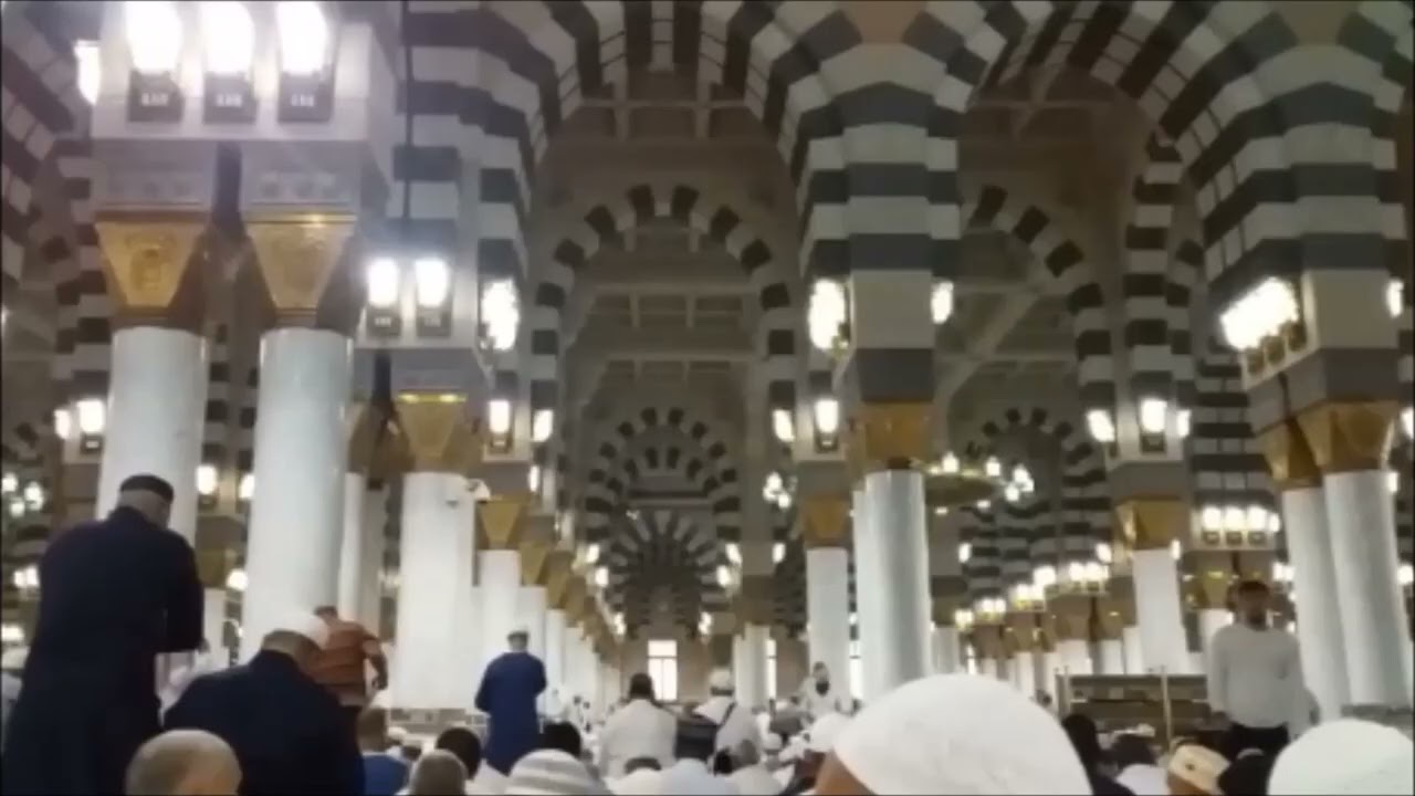 Suara Adzan Subuh di Masjid Nabawi Madinah.