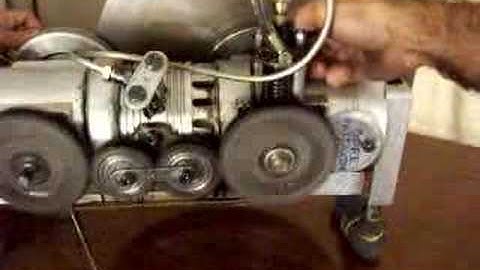 opposed piston engine