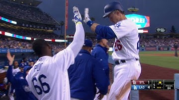 STL@LAD: Gonzalez drives in a run with a groundout