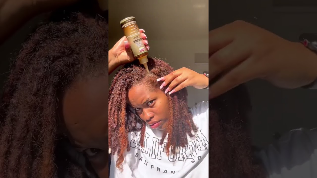 Here’s how I keep my locs moisturized ✨ 