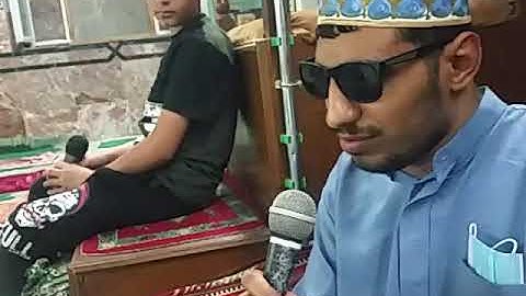 القارئ أحمد جاسم تلاوة مع الأطفال في جامع الاحسائية