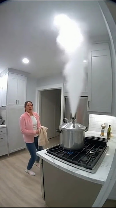 Kitchen or War Zone? The Terrifying Pressure Cooker Explosion and Woman's Fall! 😱💥🍳 #funny