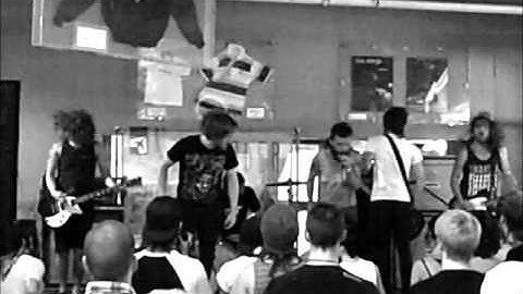 Decoder live - "Dreamwalker" and "Believers"