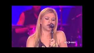 Kelly Clarkson - Where Is Your Heart (AOL Music Live)