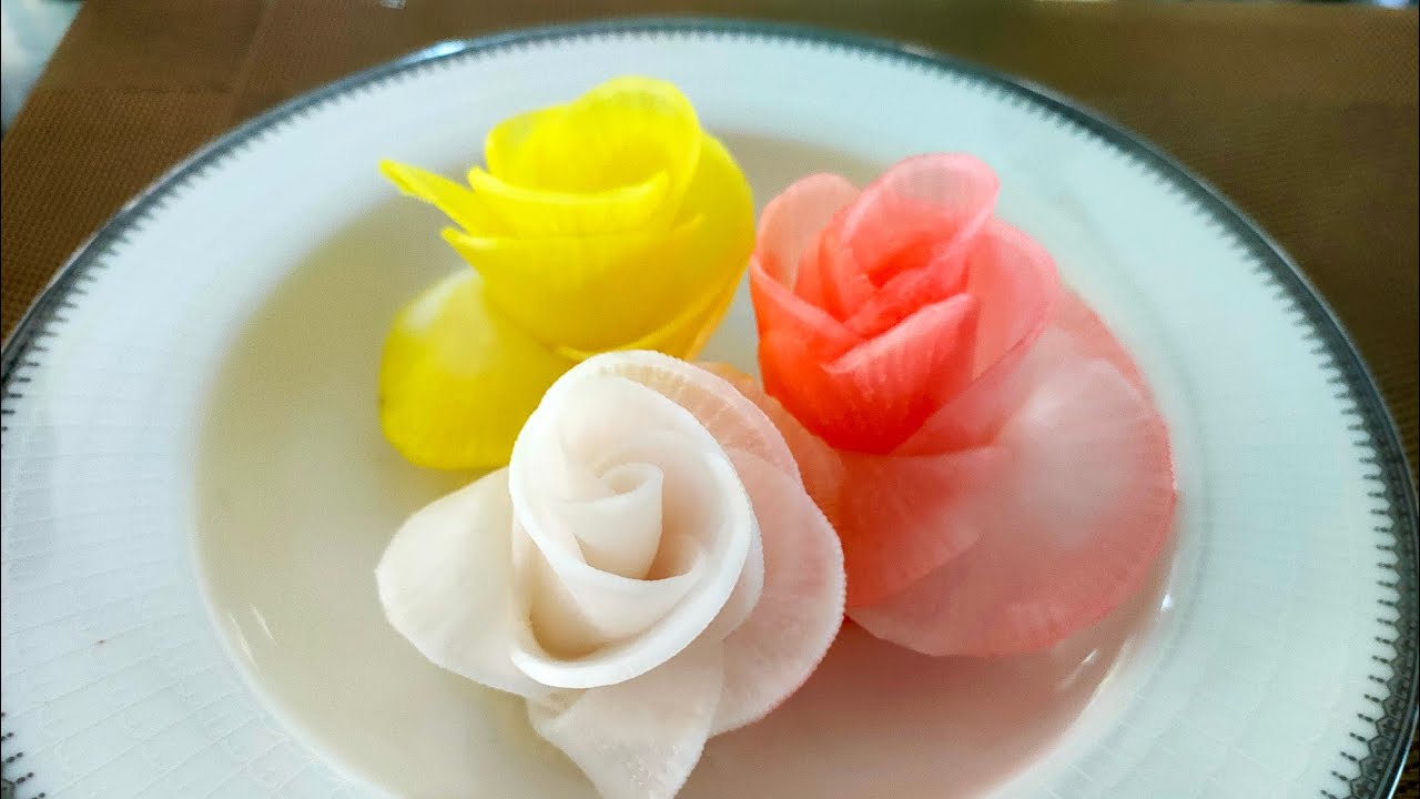 กุหลาบ3สีจากหัวไชเท้า