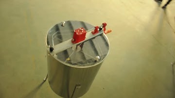 Manual honey extractor-Manual honey extractor