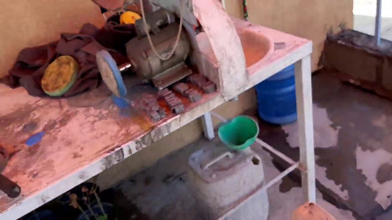 جهاز قطع الاحجار بسهولة و سرعه