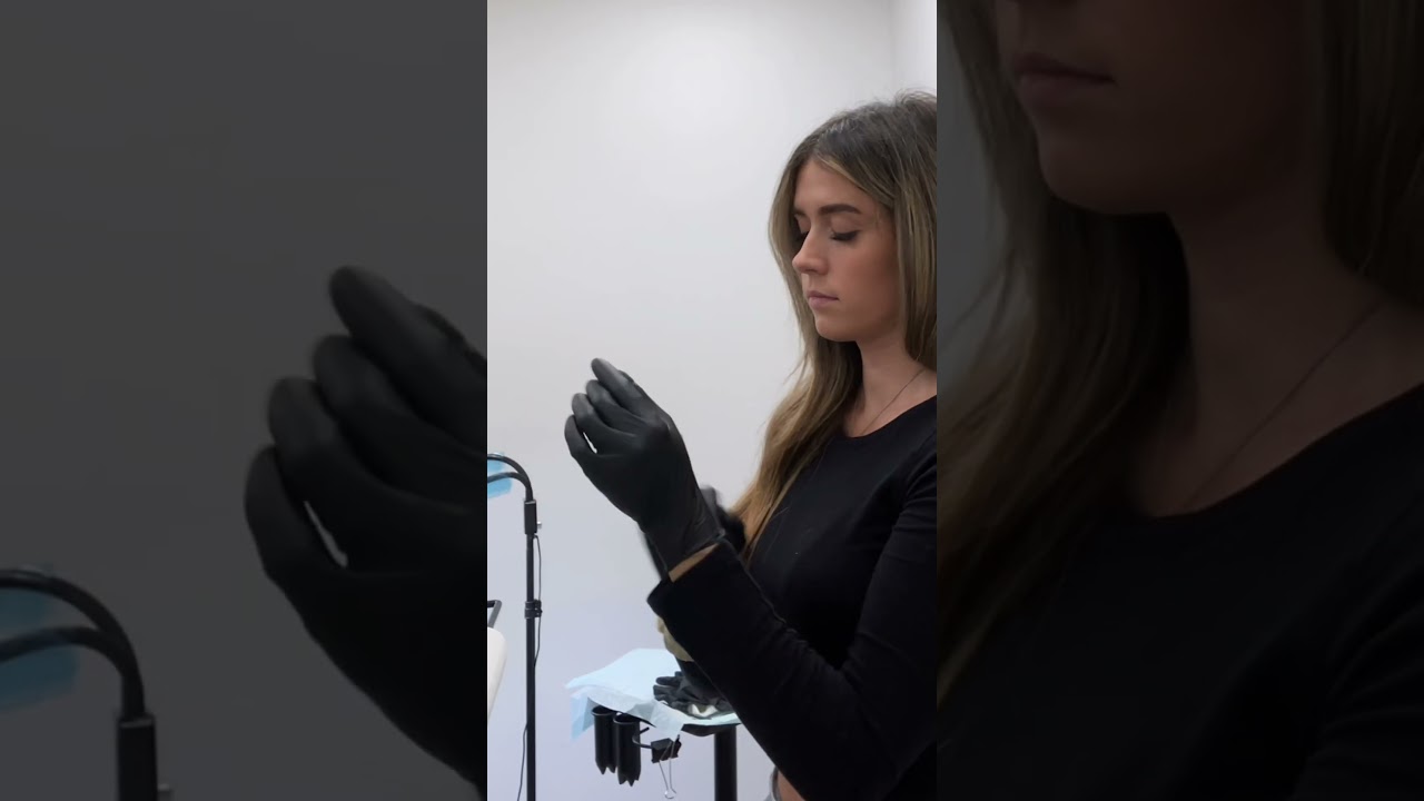 Tattoo my friends lips with me 💋 