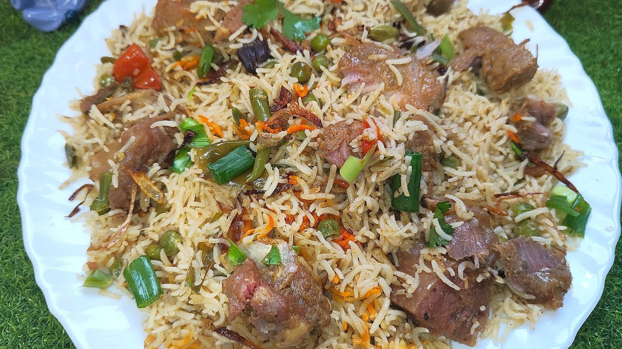 रमजान में ये बिरयानी किसे ने नहीं बनाया होगा वसंत प्याज बिरयानी सबसे अलग या इफ्तार के लिए स्वादिष्ट