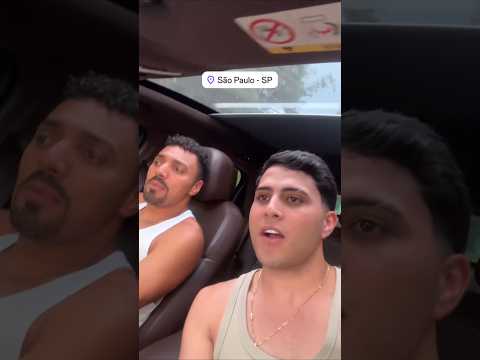 Tirullipa e seu amigo cantor